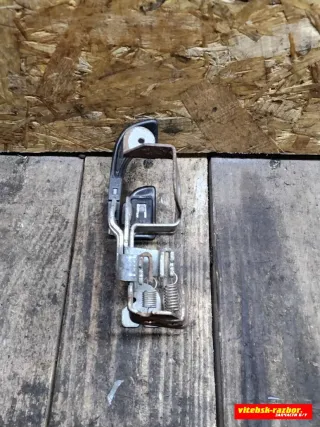  Ручка открытия лючка бензобака Mazda 626 GF Арт 93658526, вид 4