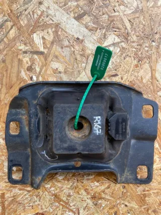 3N617M121CD Подушка крепления кпп Mazda 3 BK 1.6л Арт 93698157, вид 1