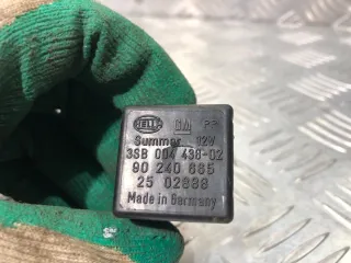 2502888, 90240665 Реле стеклоочистителей (дворников) Opel Astra F Арт 32111771266, вид 3