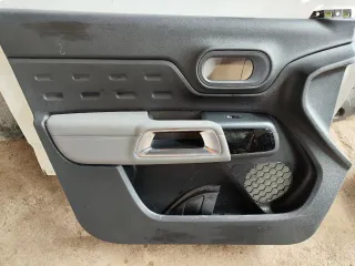  Обшивка двери передней левой (дверная карта) Citroen C5 Aircross Арт 93757082, вид 1