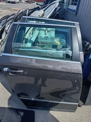  Дверь задняя правая Volkswagen Passat B6 Арт 93885241, вид 1