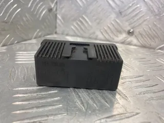  Реле бензонасоса Citroen Xantia 1.9л TDI Арт 32111682017, вид 2