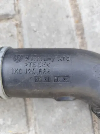 1K0129684AG Патрубок воздушного фильтра Skoda Octavia A5 Арт 52718004, вид 4