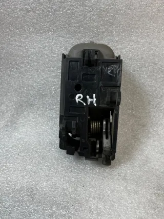  Ручка внутренняя задняя правая Nissan Primera 11 Арт 93922803, вид 3