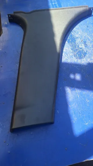  Обшивка стойки центральной правой (накладка) Mazda 3 BK Арт 93937806, вид 1