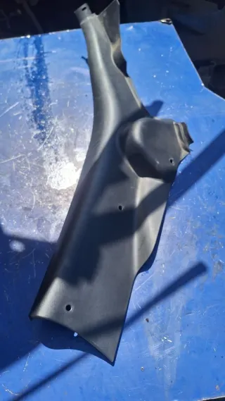 BP4K68771 Обшивка стойки передней левой (накладка) Mazda 3 BK Арт 93939603, вид 1