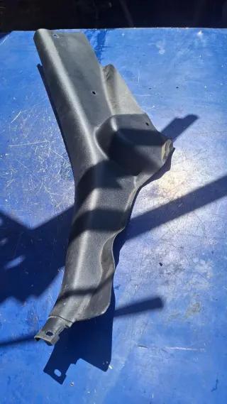 BP4K68761 Обшивка стойки передней правой (накладка) Mazda 3 BK Арт 93939709, вид 1