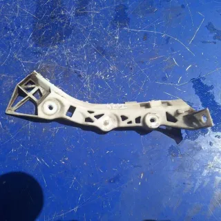  Кронштейн крепления бампера заднего Mazda 3 BK Арт 93943581, вид 1