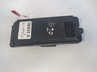  Блок управления стеклоподъемниками Mazda 3 BK Арт 15727, вид 3