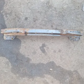  Усилитель переднего бампера Mazda 3 BK Арт 93952929, вид 1