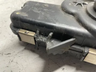 1038815S01 Механизмы изменения длины впускного коллектора Chevrolet Cruze J300 1.8л i Арт 94172872, вид 2