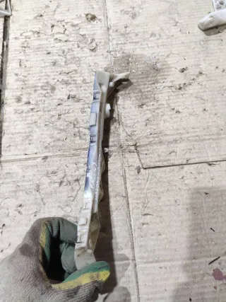  Кронштейн крепления бампера заднего Mazda 3 BK Арт 94480897, вид 2