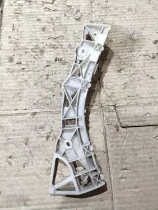  Кронштейн крепления бампера заднего Mazda 3 BK Арт 94480936, вид 3