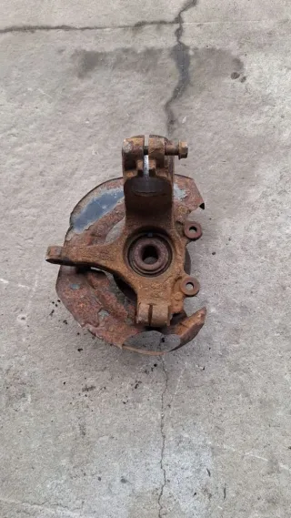  Ступица передняя левая Mazda 3 BK Арт 94483269, вид 2