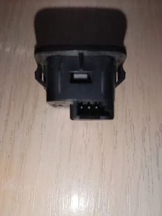 156425600A,156425400C,151618500A Кнопка открытия капота Tesla model Y Арт 94564722, вид 2