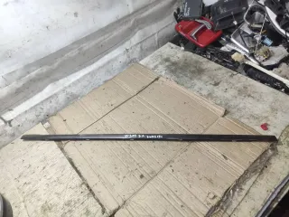  Молдинг стекла двери задней левой наружный Mercedes C W203 Арт 94586322, вид 1