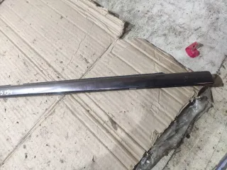  Молдинг стекла двери задней левой наружный Mercedes C W203 Арт 94586322, вид 2