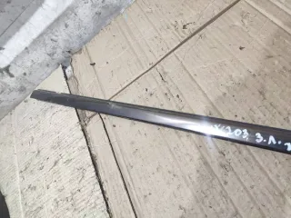  Молдинг стекла двери задней левой наружный Mercedes C W203 Арт 94586322, вид 3