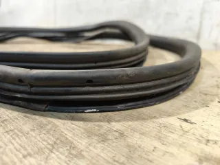  Уплотнитель двери задней правой Audi A6 C5 (S6,RS6) Арт 94612301, вид 2