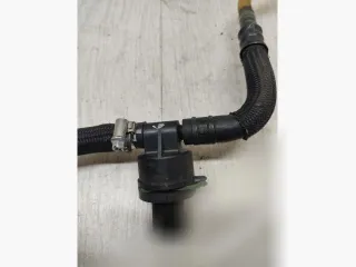 038906081B Трубка топливная Audi A6 C6 (S6,RS6) 2.7л Арт 156226560, вид 3