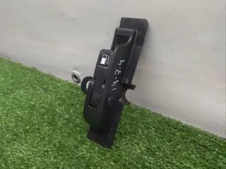 LC6256860C02 Ручка открытия лючка бензобака серебристая Mazda MPV 2 Арт 169002, вид 4