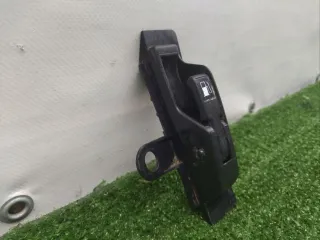 LC6256860C02 Ручка открытия лючка бензобака серебристая Mazda MPV 2 Арт 169002, вид 3