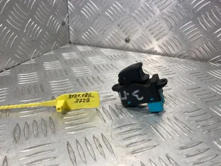  Кнопка стеклоподъемника заднего правого  Kia Rio 1 Арт 31211863729, вид 2
