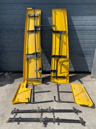 82342997, 82332715, 82500281, 8211428 Спойлер кабины Volvo FH Арт 94828505, вид 1