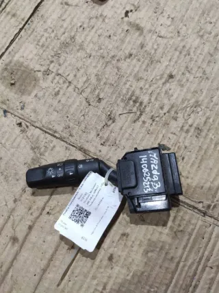  Переключатель подрулевой (стрекоза) Mazda 3 BK Арт 94930176, вид 1