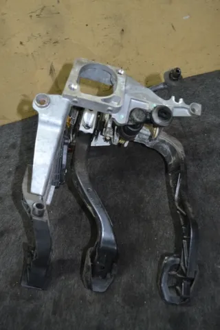 8D1721117K Педальный узел Audi A6 C6 (S6,RS6) Арт A2294, вид 3