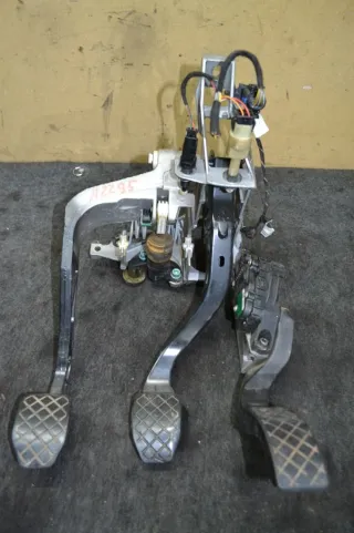 8D1721117K Педальный узел Audi A6 C6 (S6,RS6) Арт A2295, вид 1