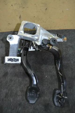 8D1721117E Педальный узел Audi A6 C6 (S6,RS6) Арт A2296, вид 3