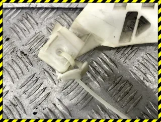  Кронштейн крепления бампера заднего Mazda 3 BK Арт 94952887, вид 2