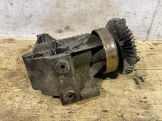 046903143B Кронштейн вискомуфты Audi A6 C4 (S6,RS6) 2.5л Арт 95721674, вид 1