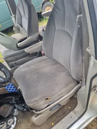  Сиденье переднее (комплект) Dodge Caravan 4 Арт DO-258, вид 1