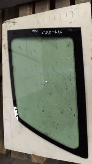  Стекло кузовное боковое правое Citroen Evasion  Арт 117-223, вид 1