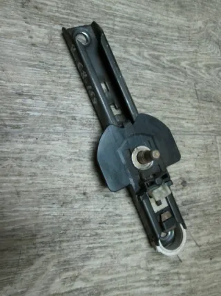  Механизм подачи ремня безопасности Audi 100 C3 Арт 68-159, вид 1