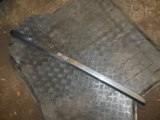  Накладка двери (крышки) багажника Mercedes E W210 Арт 87-126, вид 1