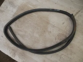  Уплотнитель двери задней левой Nissan Primera 11 Арт 91-245, вид 1