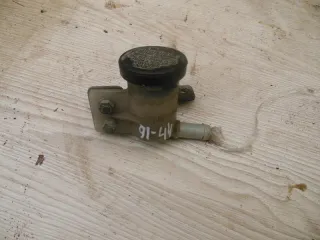  Бачок главного цилиндра сцепления Nissan Primera 11 2.0л TD Арт 91-44, вид 1