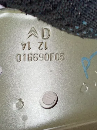 016690F05 Кронштейн крепления крыла переднего правого Citroen C4 Grand Picasso 2 Арт 96650846, вид 9