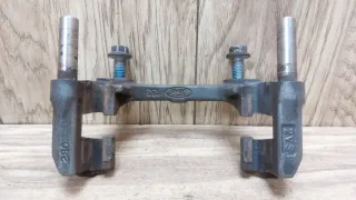  Скоба суппорта заднего Mazda 3 BK Арт G16271_2, вид 1