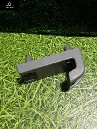 82291102 вешалка для одежды Renault T-Series Trucks Арт 15840, вид 2