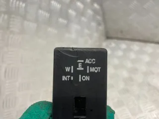 MB953394 Реле стеклоочистителей (дворников) Mitsubishi Space Star 1 Арт 31211904113, вид 4