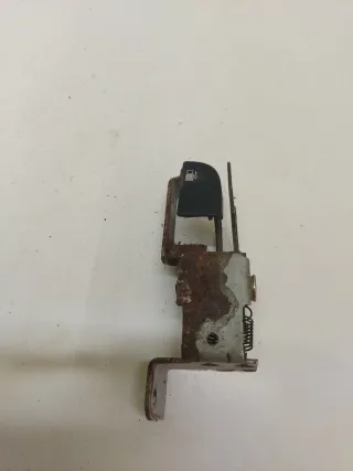  Ручка открытия лючка бензобака Kia Shuma 1 Арт 041690, вид 1