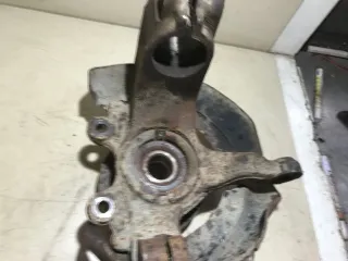  Ступица передняя правая Mazda 3 BK Арт 93328868, вид 4