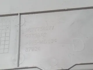 9677754277 Обшивка стойки задней правой (накладка) Citroen C4 Grand Picasso 2 Арт 97052553, вид 9