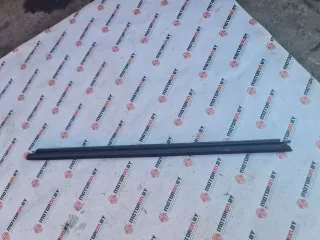  Молдинг стекла двери задней правой внутренний Volkswagen Passat B7 Арт 97161843, вид 1