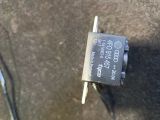 4F0915457 Клемма аккумулятора плюс Audi A6 C6 (S6,RS6) Арт 97179346, вид 6