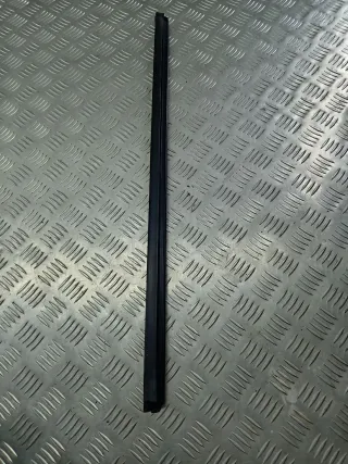  Молдинг стекла двери задней правой внутренний Citroen C4 1 Арт 97953947, вид 1